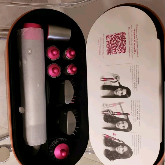 Dyson airwrap complete - Picture 1 of 2